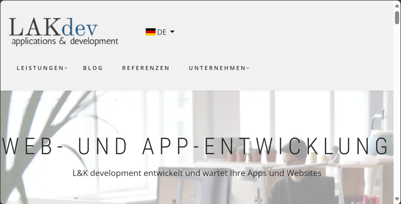 Die Textgröße der Website wurde auf das doppelte erhöht, ohne dass dadurch Inhalt verloren geht.